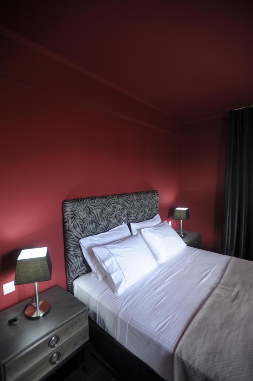 Theasis Hotel פרמיתיה מראה חיצוני תמונה